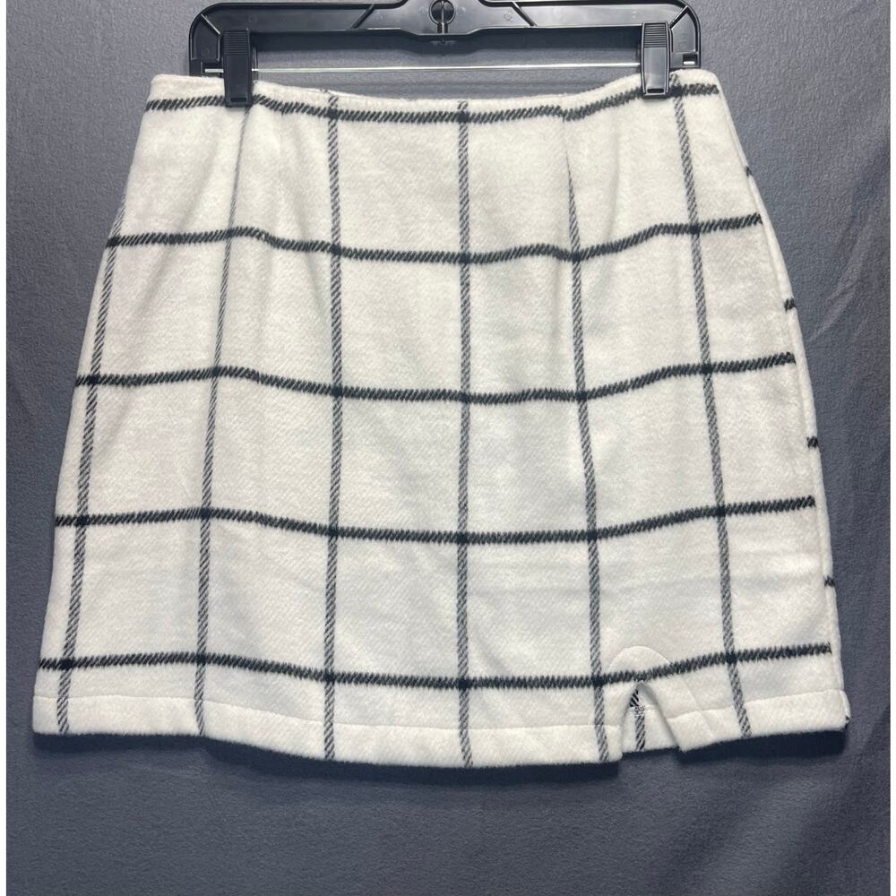 Lulus white and black check pattern skirt sz L preppy academia minimalist